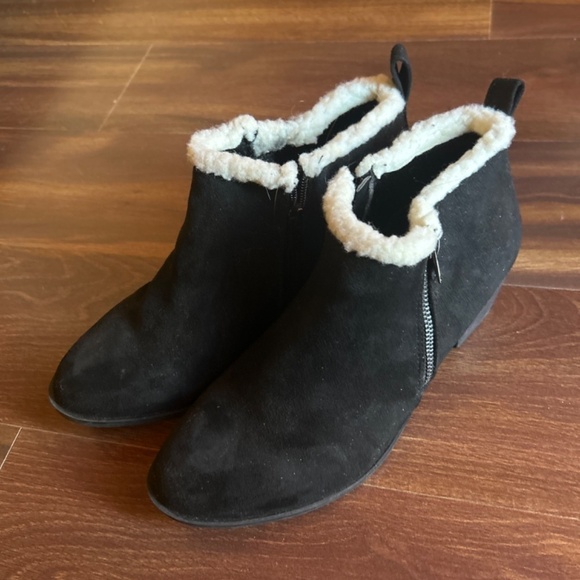 TORRID Ankle Boots size 10W - Picture 2 of 8